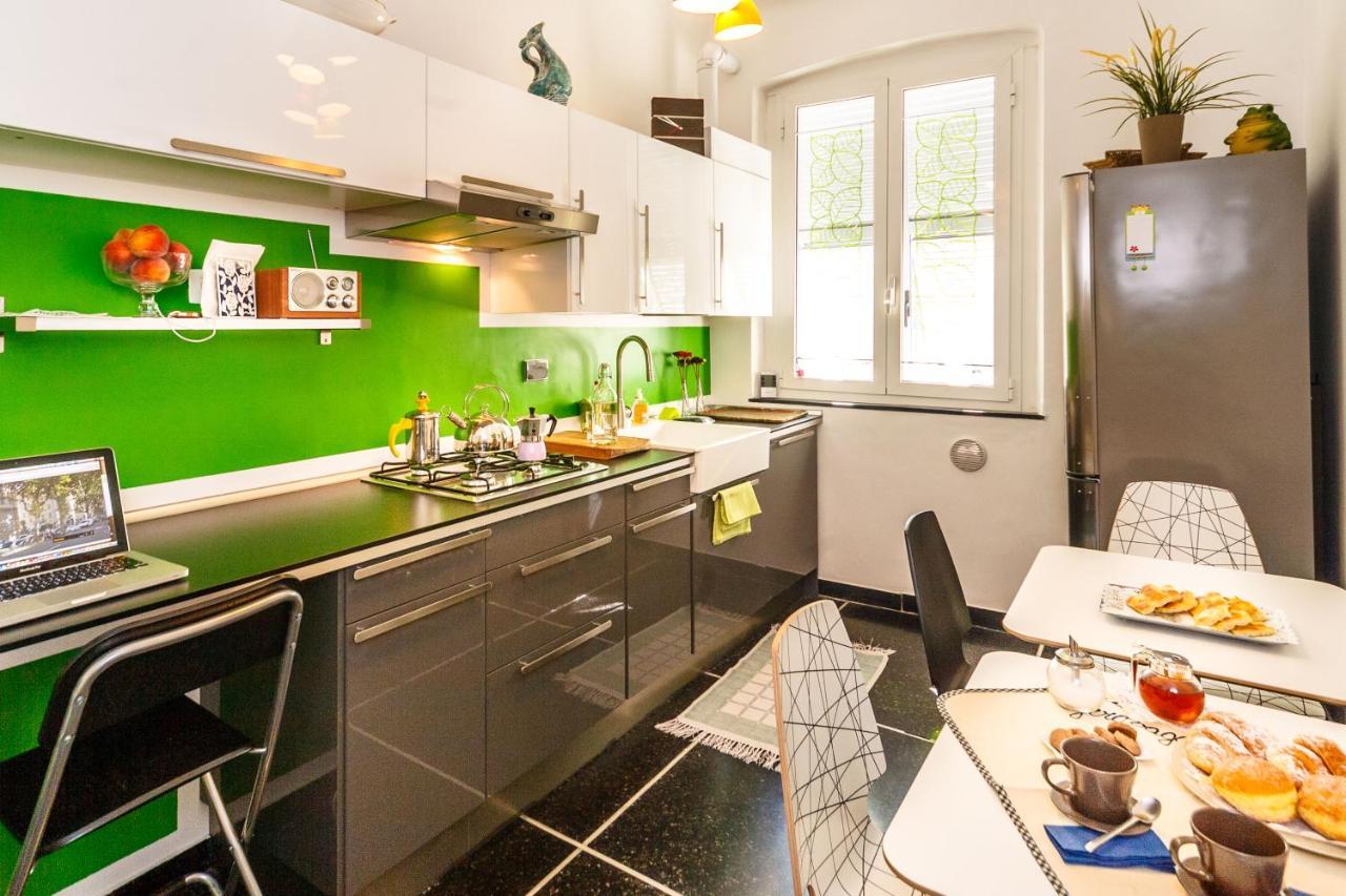 Girovagando B&B Genoa Bagian luar foto